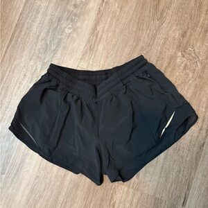 Lulu Lemon Hotty Hot Shorts size 12 Tall
